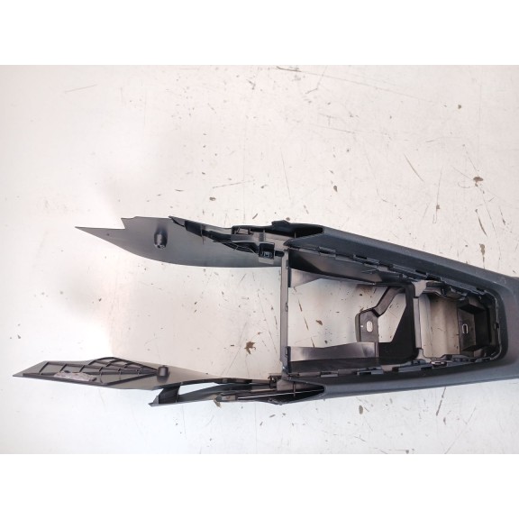 Recambio de apoyabrazos central para skoda octavia iv (nx3, nn3, pv3) 1.5 tsi referencia OEM IAM   