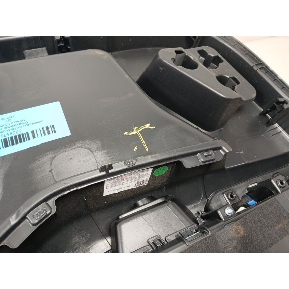 Recambio de guarnecido puerta delantera derecha para mg mg 3 1.5 hybrid referencia OEM IAM P115566955  