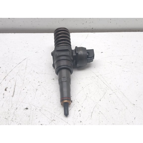 Recambio de inyector para seat ibiza iii (6l1) 1.4 tdi referencia OEM IAM 038130073BN 0414720313 