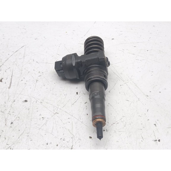 Recambio de inyector para seat ibiza iii (6l1) 1.4 tdi referencia OEM IAM 038130073BN 0414720313 