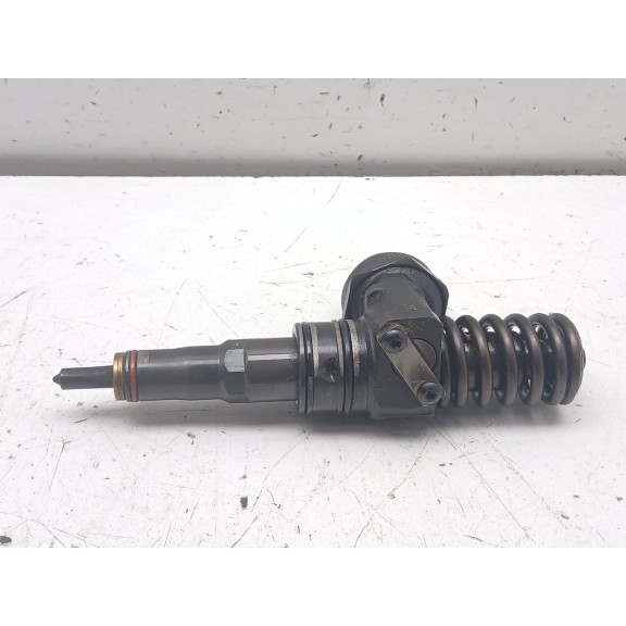 Recambio de inyector para seat ibiza iii (6l1) 1.4 tdi referencia OEM IAM 038130073BN 0414720313 