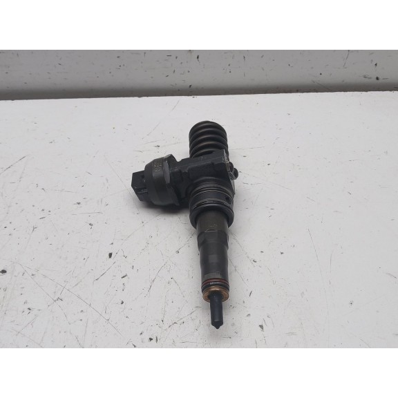 Recambio de inyector para seat ibiza iii (6l1) 1.4 tdi referencia OEM IAM 038130073BN 0414720313 