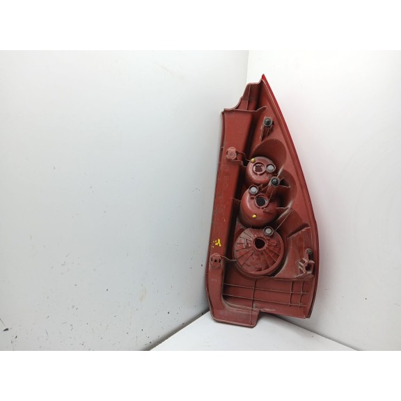 Recambio de piloto trasero izquierdo para mazda 5 (cr) 1.8 (cr19) referencia OEM IAM C23551180E c23551160 