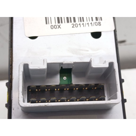 Recambio de mando elevalunas delantero izquierdo para hyundai i40 premium referencia OEM IAM 935703z000 39r4901000 ESPEJOS ABATI