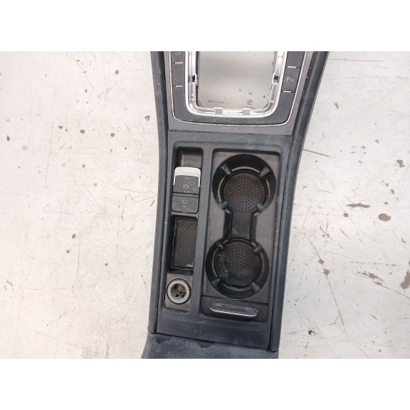 Recambio de apoyabrazos central para volkswagen golf vii lim. (bq1) advance referencia OEM IAM  CONSOLA COMPLETA 