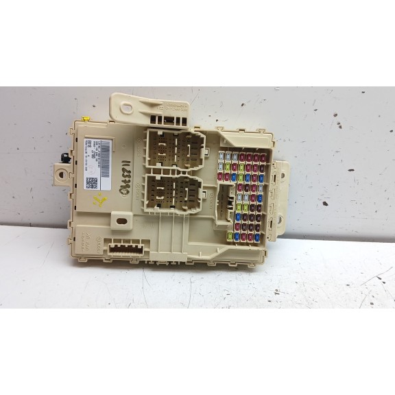 Recambio de caja reles / fusibles para kia ceed drive referencia OEM IAM 91953j7180  