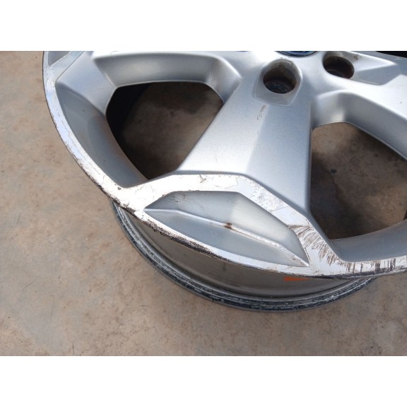 Recambio de llanta para ford kuga i 2.5 4x4 referencia OEM IAM 8V4J1007BB  18PULGADAS