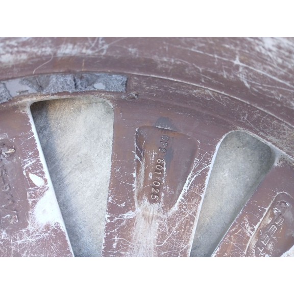 Recambio de llanta para seat arona (kj7, kjp) 1.0 tsi referencia OEM IAM 6F9601025  16 pulgadas