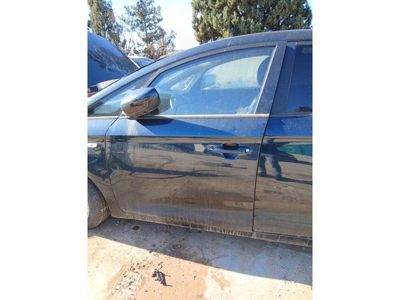 Recambio de puerta delantera izquierda para kia carens iv 1.6 gdi referencia OEM IAM 76003A4000  