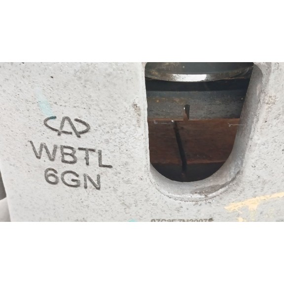 Recambio de pinza freno delantera derecha para omoda 5 referencia OEM IAM 204003231aa  