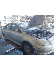 toyota avensis (_t25_) del año 2003