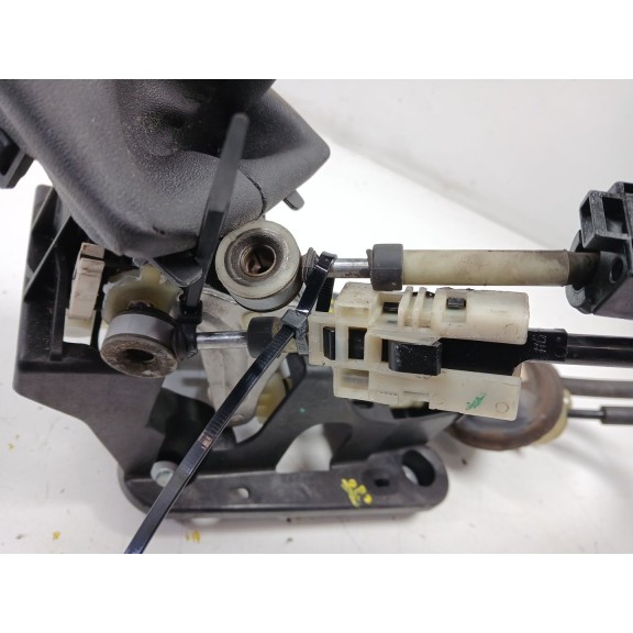 Recambio de palanca cambio para peugeot 208 i (ca_, cc_) 1.2 vti 82 referencia OEM IAM 9676190280  