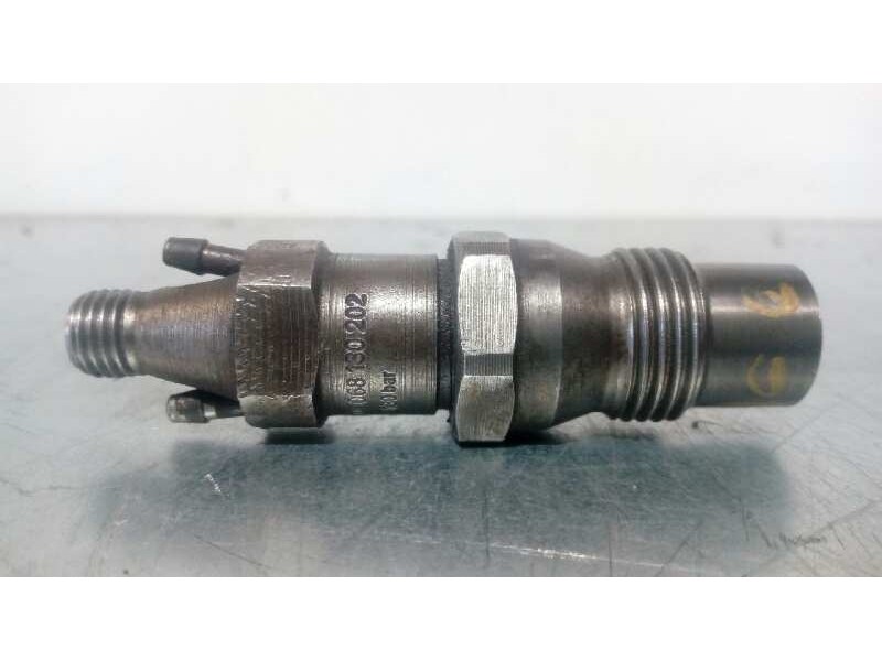 Recambio de inyector para volkswagen t4 transporter/furgoneta (mod. 1991) 2.4 diesel referencia OEM IAM 068130202 KCA30S44 