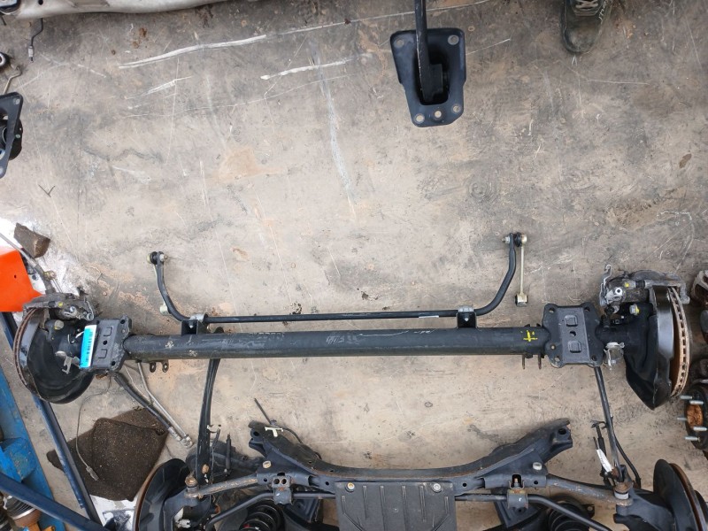 Recambio de puente trasero para volkswagen crafter caja/chasis (sz_) 2.0 tdi referencia OEM IAM 2N0501103A  