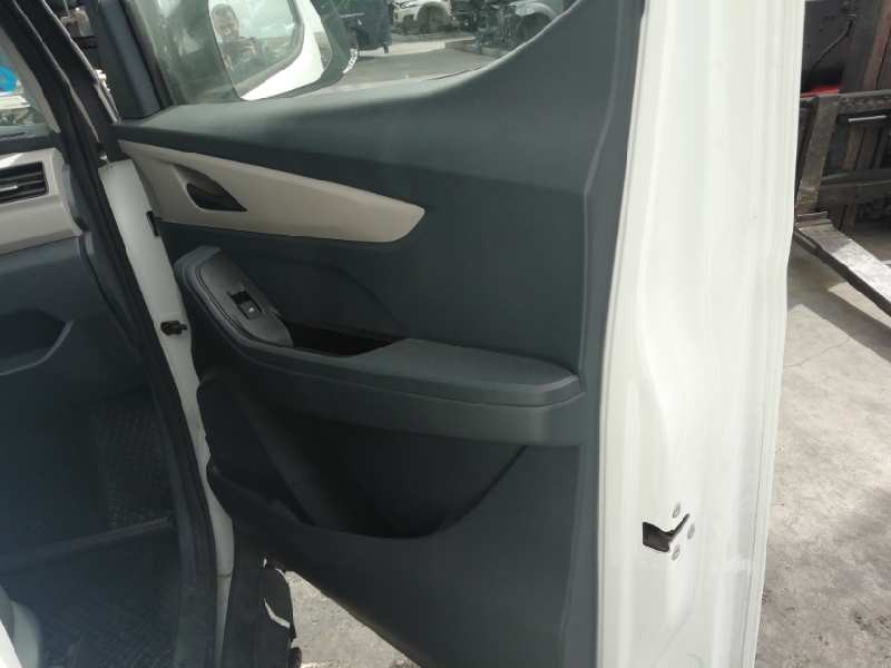 Recambio de guarnecido puerta delantera derecha para maxus edeliver 3 (modelo) referencia OEM IAM   