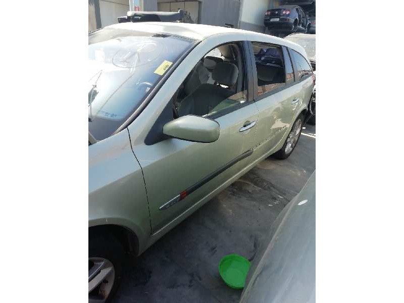 Recambio de puerta delantera izquierda para renault laguna ii grandtour (kg0) dynamique referencia OEM IAM   