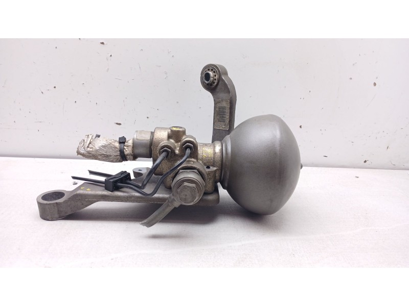 Recambio de bomba suspension para citroën c5 iii (rd_) 2.0 hdi 140 referencia OEM IAM 9655235688  