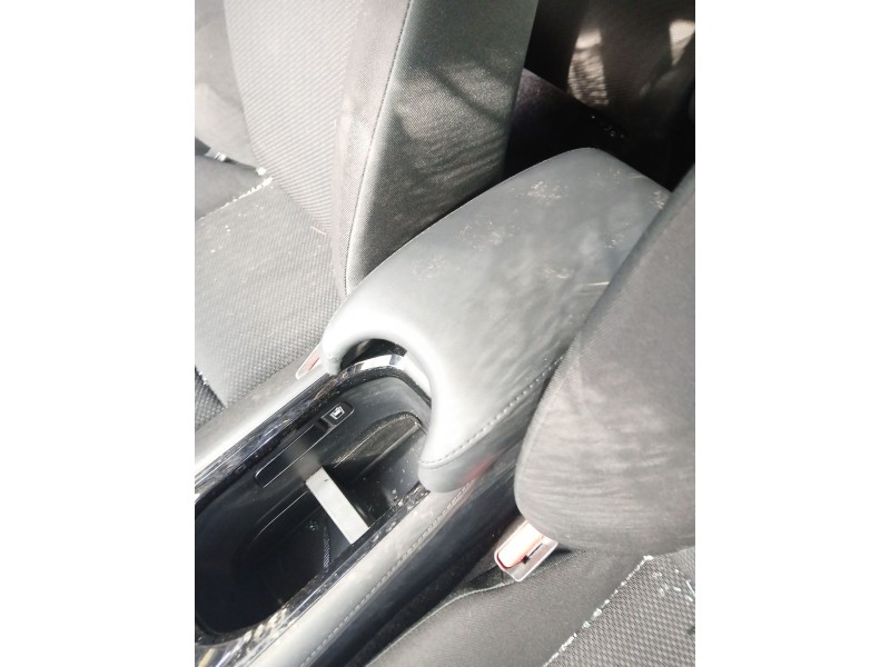 Recambio de apoyabrazos central para honda hr-v (ru) 1.5 (ru1) referencia OEM IAM 83407T7WA01ZA  
