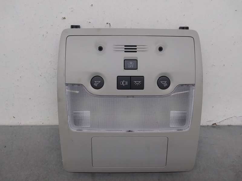 Recambio de luz interior para lexus is 300h referencia OEM IAM 1D153-073G  