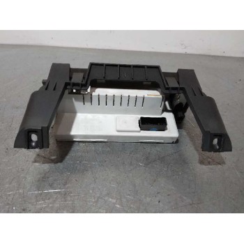 Recambio de display para renault megane ii berlina 5p authentique referencia OEM IAM 8200290542C  