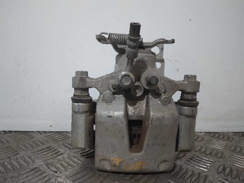 Recambio de pinza freno trasera derecha para hyundai i30 (pd) essence referencia OEM IAM  MOBIS 