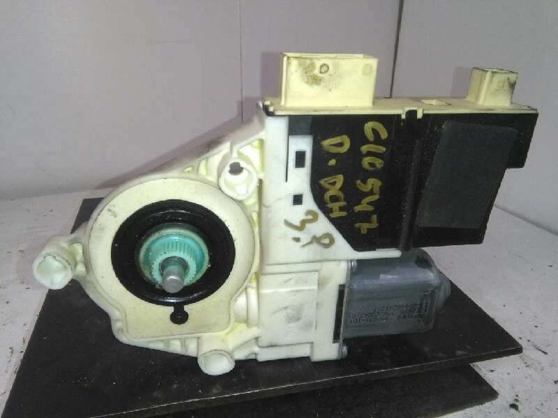 Recambio de motor elevalunas delantero derecho para citroën c4 coupe collection referencia OEM IAM 9222V0  3P