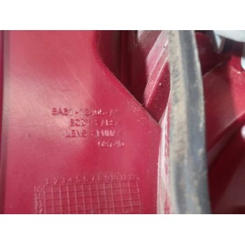 Recambio de piloto trasero izquierdo para ford fiesta (cb1) trend referencia OEM IAM 8A6113405A GOLPEADO 