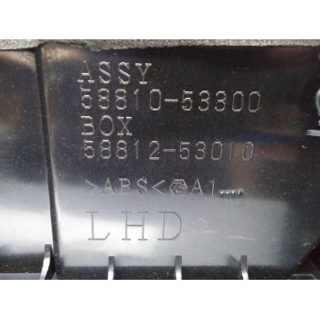 Recambio de apoyabrazos central para lexus is 300h referencia OEM IAM 5881053300  