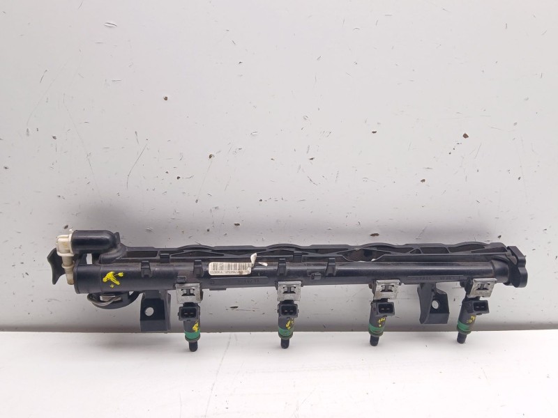 Recambio de rampa inyectora para ford focus berlina (cap) ghia referencia OEM IAM 5m5g9h487ba 98mfbc9f593 