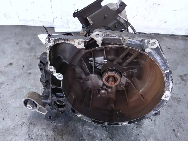 Recambio de caja cambios para ford fiesta (cb1) trend referencia OEM IAM 8A6R7002EB 5V 138.210KM 
