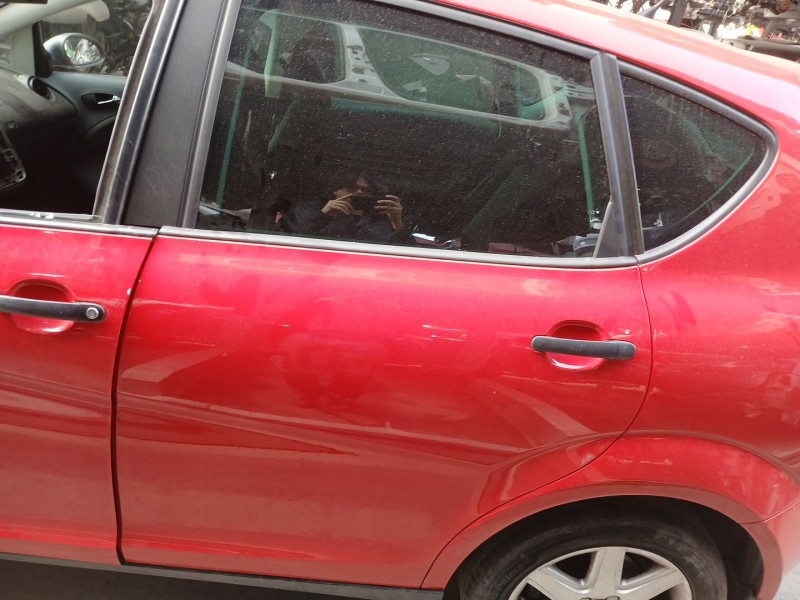 Recambio de puerta trasera izquierda para seat altea (5p1) 1.9 tdi referencia OEM IAM 5P0833055  