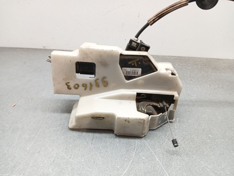 Recambio de cerradura puerta trasera izquierda para volkswagen touareg (7la) v6 referencia OEM IAM 7l0839015 conector azul 6 cab