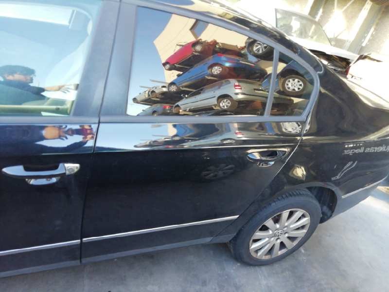 Recambio de puerta trasera izquierda para volkswagen passat berlina (3c2) advance referencia OEM IAM 3C5833055H  