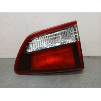 Recambio de piloto trasero izquierdo interior para kia carens iv 1.6 gdi referencia OEM IAM 92403A4  