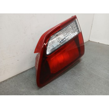 Recambio de piloto trasero izquierdo interior para kia carens iv 1.6 gdi referencia OEM IAM 92403A4  