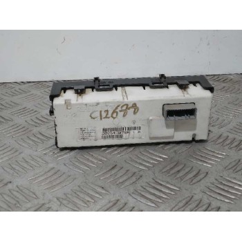 Recambio de display para renault kangoo furgón confort referencia OEM IAM 280341078R  