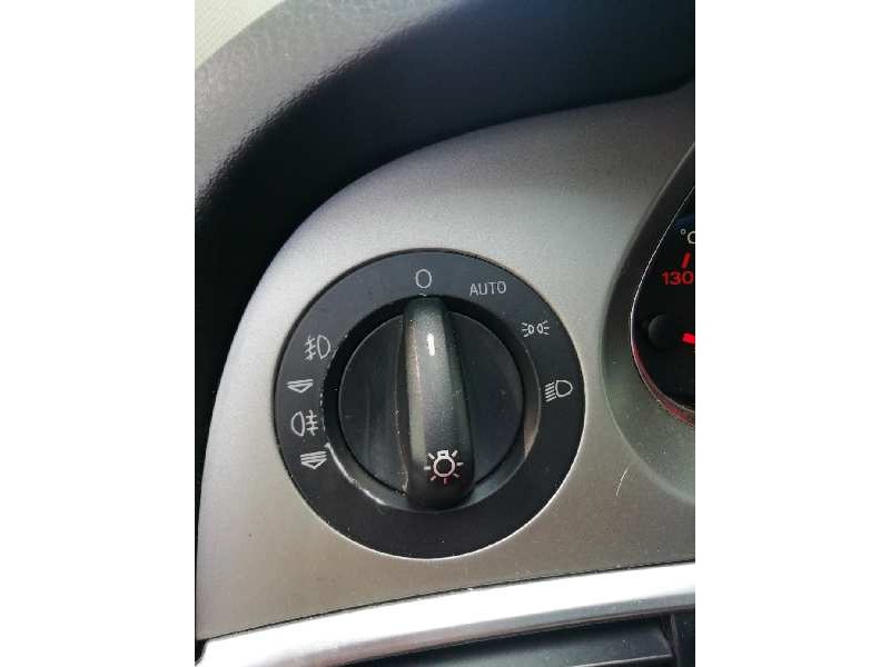 Recambio de mando luces para audi a6 berlina (4f2) 2.7 tdi referencia OEM IAM 4F1941531D  