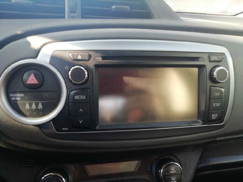 Recambio de sistema navegacion gps para toyota yaris active referencia OEM IAM 861400D010 NAVEGADOR 