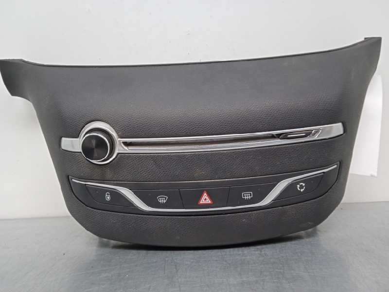 Recambio de sistema audio / radio cd para peugeot 308 gti referencia OEM IAM 96777664ZD 96777664ZD PANEL CONTROL