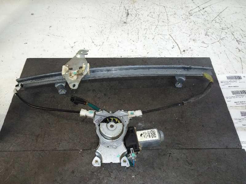 Recambio de elevalunas delantero derecho para nissan almera tino (v10m) básico referencia OEM IAM  2 PIN 5 P