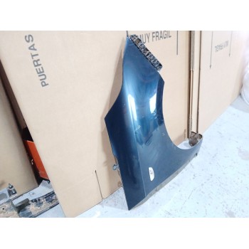 Recambio de aleta delantera derecha para kia carens iv 1.6 gdi referencia OEM IAM 66321A4100  