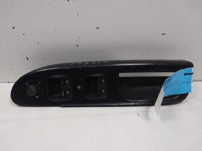 Recambio de mando elevalunas delantero izquierdo para volkswagen passat variant (3c5) 2.0 tdi referencia OEM IAM 3C1867171B  