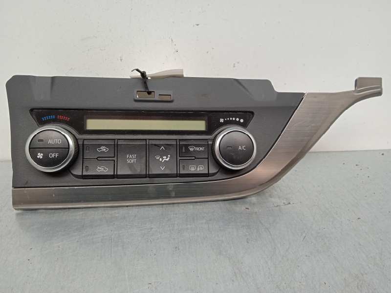 Recambio de mando climatizador para toyota auris 2.0 d-4d cat referencia OEM IAM 5590002380  5590002380
