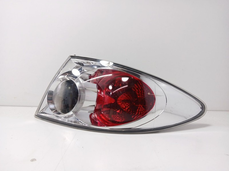 Recambio de piloto trasero derecho para mazda 6 hatchback (gg) 2.0 di (gg14) referencia OEM IAM 22061971  