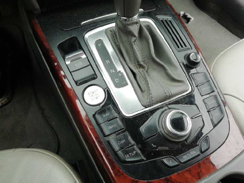 Recambio de sistema navegacion gps para audi a4 ber. (b8) básico referencia OEM IAM   