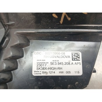 Recambio de piloto trasero derecho para skoda octavia iv (nx3, nn3, pv3) 1.5 tsi referencia OEM IAM 5E3945208A  