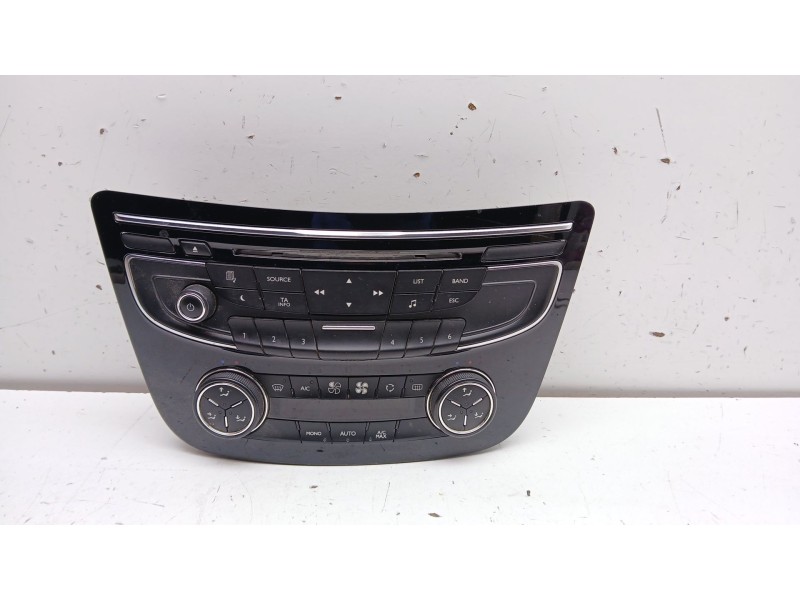 Recambio de sistema audio / radio cd para peugeot 508 i (8d_) 1.6 thp referencia OEM IAM e1060946m01  