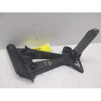 ESTRIBO 350630627A 350630627A TRAS DERE