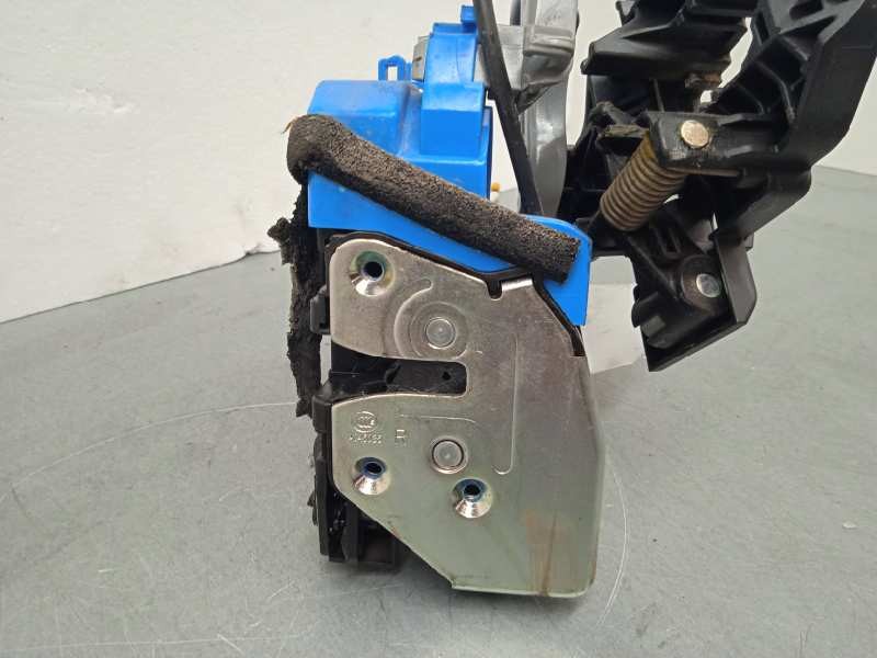 Recambio de cerradura puerta trasera derecha para kia cee´d business referencia OEM IAM 81420A2400  4 CABLES