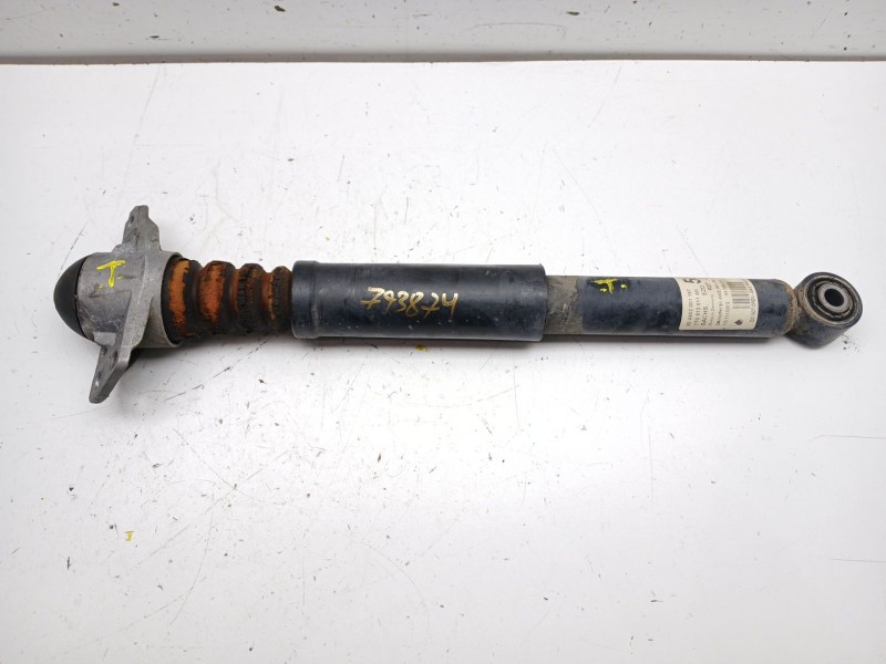 Recambio de amortiguador trasero derecho para volkswagen touran (1t3) 1.6 tdi referencia OEM IAM 1T0512011AK  